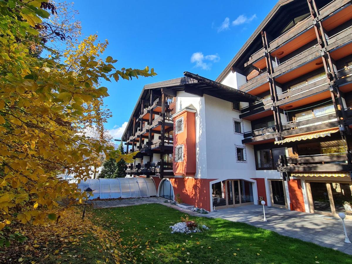 Das Kronen Hotel ゼーフェルト・イン・チロル エクステリア 写真