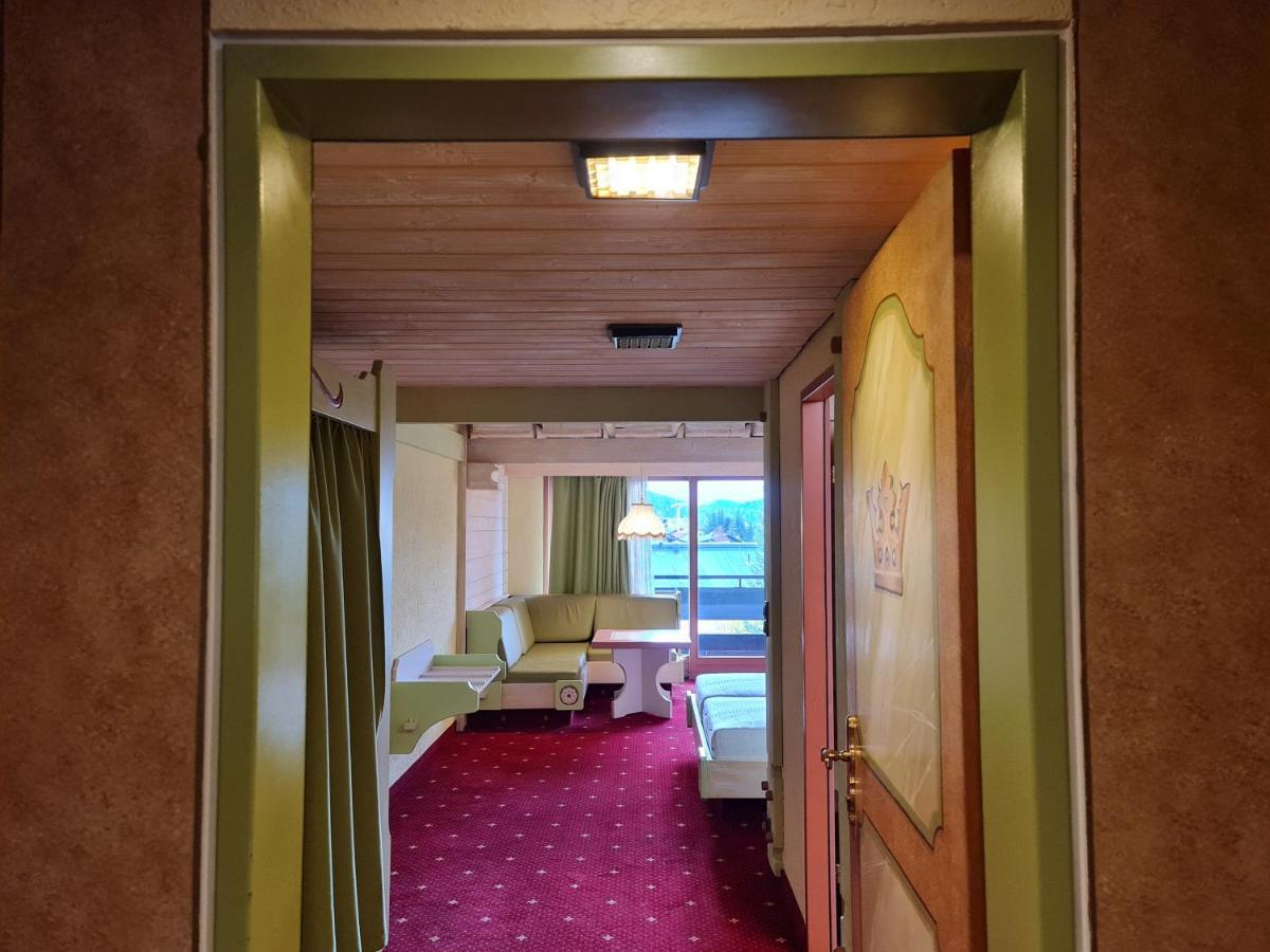 Das Kronen Hotel ゼーフェルト・イン・チロル エクステリア 写真